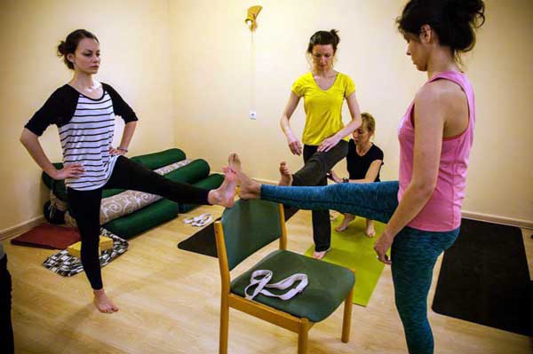 Семинар по Йоге Айенгара с Оксаной Богуш Семинар по Йоге Айенгара с Оксаной Богуш